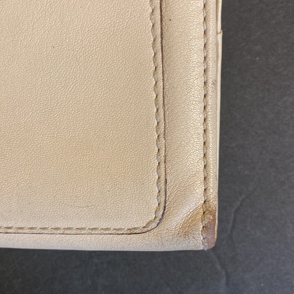 Coach beige, trifold wallet. - Picture 12 of 16